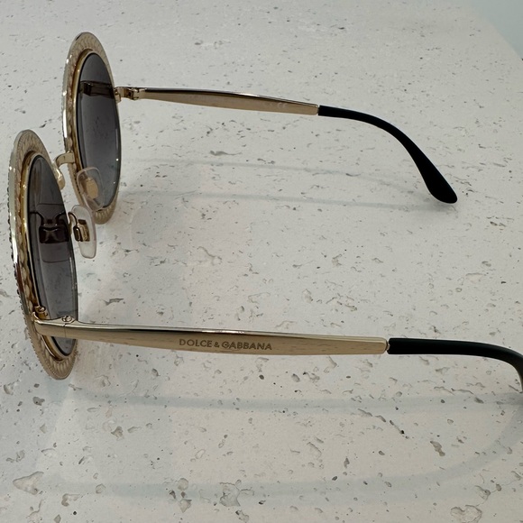 DOLCE & GABBANA ROUND SUNGLASSES - Picture 9 of 16